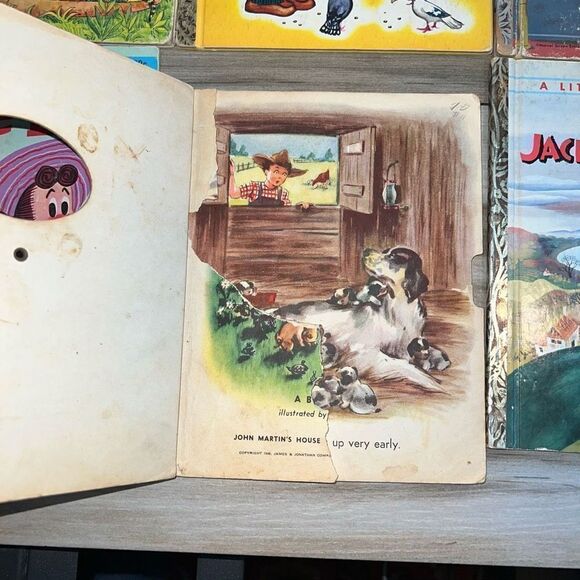 A Little Golden Book And A Television Book Of Farm Animals 1948-1986 Lot of 7 - Picture 2 of 8